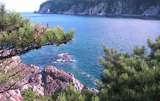 Моря и побережья